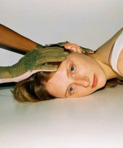 Tender And Dangerous Green Ruffle Gloves