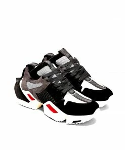 Sneakers Unravel Low Dark Sneaker